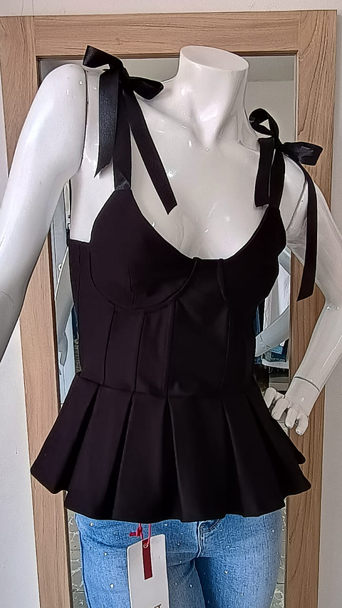 Corset Negro y Detalles en Prenses – Tiras en Cinta, Estilo Elegante Mujer