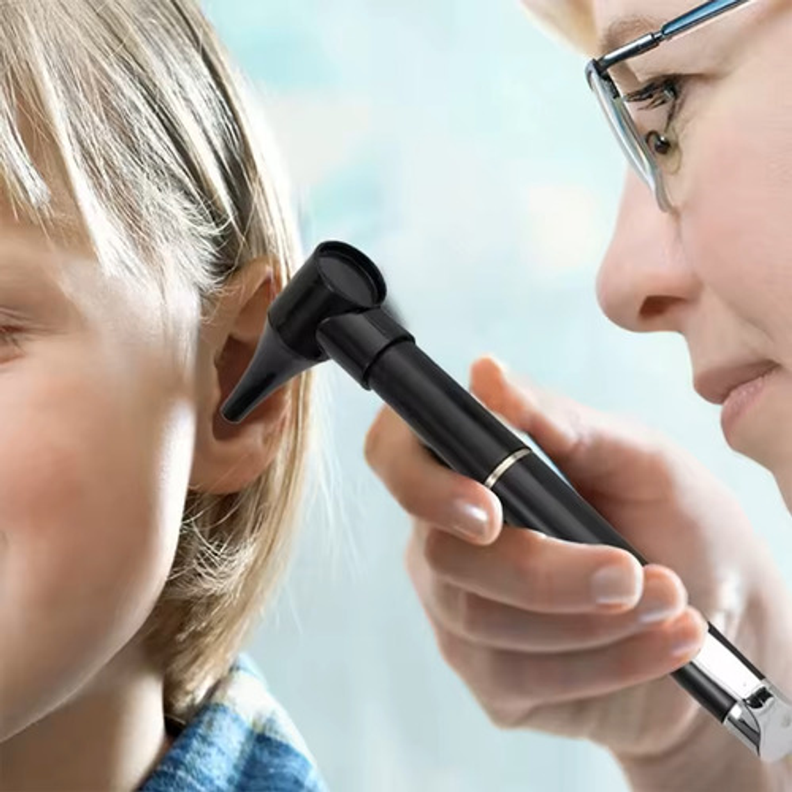 Otoscopio Analógico Diagnostico Zoom 5 Espéculos Luz Led 8