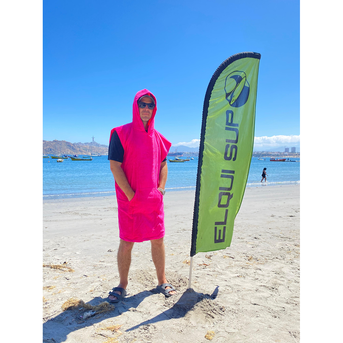 Toalla Poncho Fucsia  1