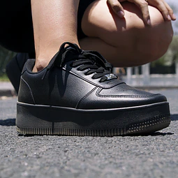 Zapatilla Mili 01 Negro Completo con Plataforma 