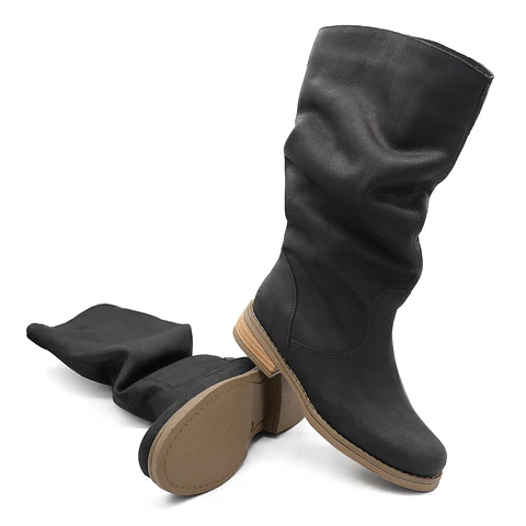 Bota Arrugada Negro Cuero