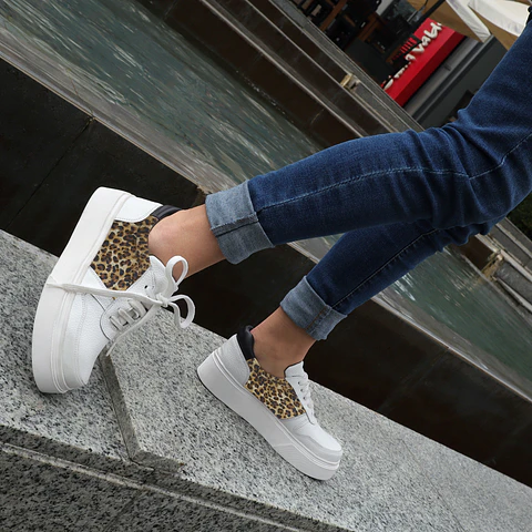 Zapatilla Cuero con Print