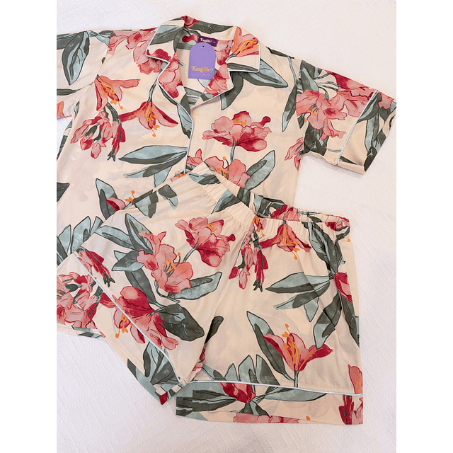 Flores rojas sobre crema - Manga corta y short (rayón)
