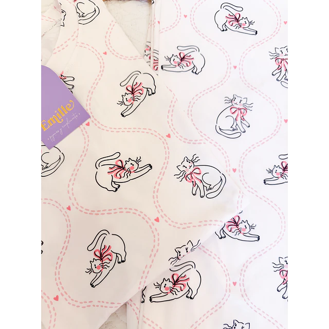 Gaticos coquette (peach) - manga corta y pantalón