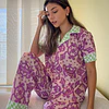 Arabescos magenta combinados - manga corta y pantalón (seda)