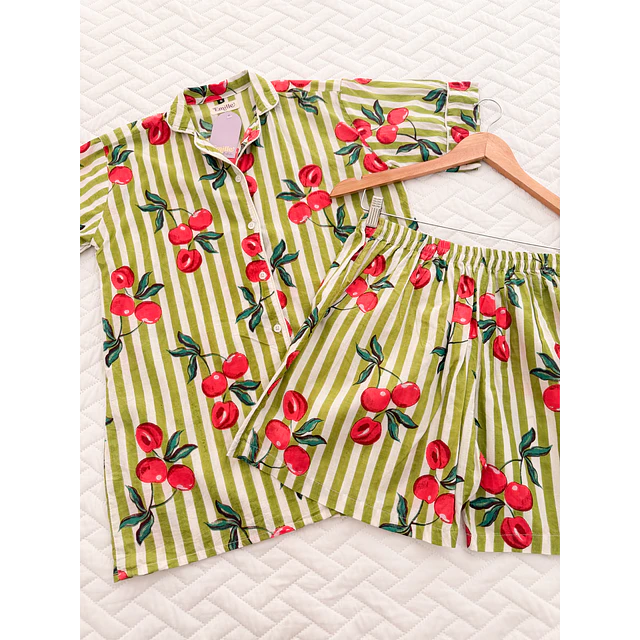 Cerezas - manga corta y short (algodón)