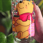 Vaso de Vidrio con Tapa de Bambú y Bombilla – Winnie the Pooh 530 ml ✨🐻🍯 - Miniatura 1