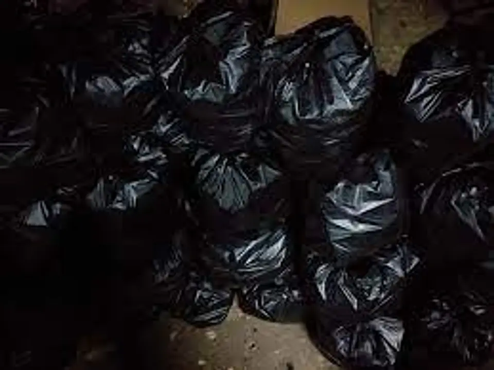 100 Bolsas Plásticas Tipo Camiseta para CARBON - 40x50 - Todo Uso - Color Negro 3
