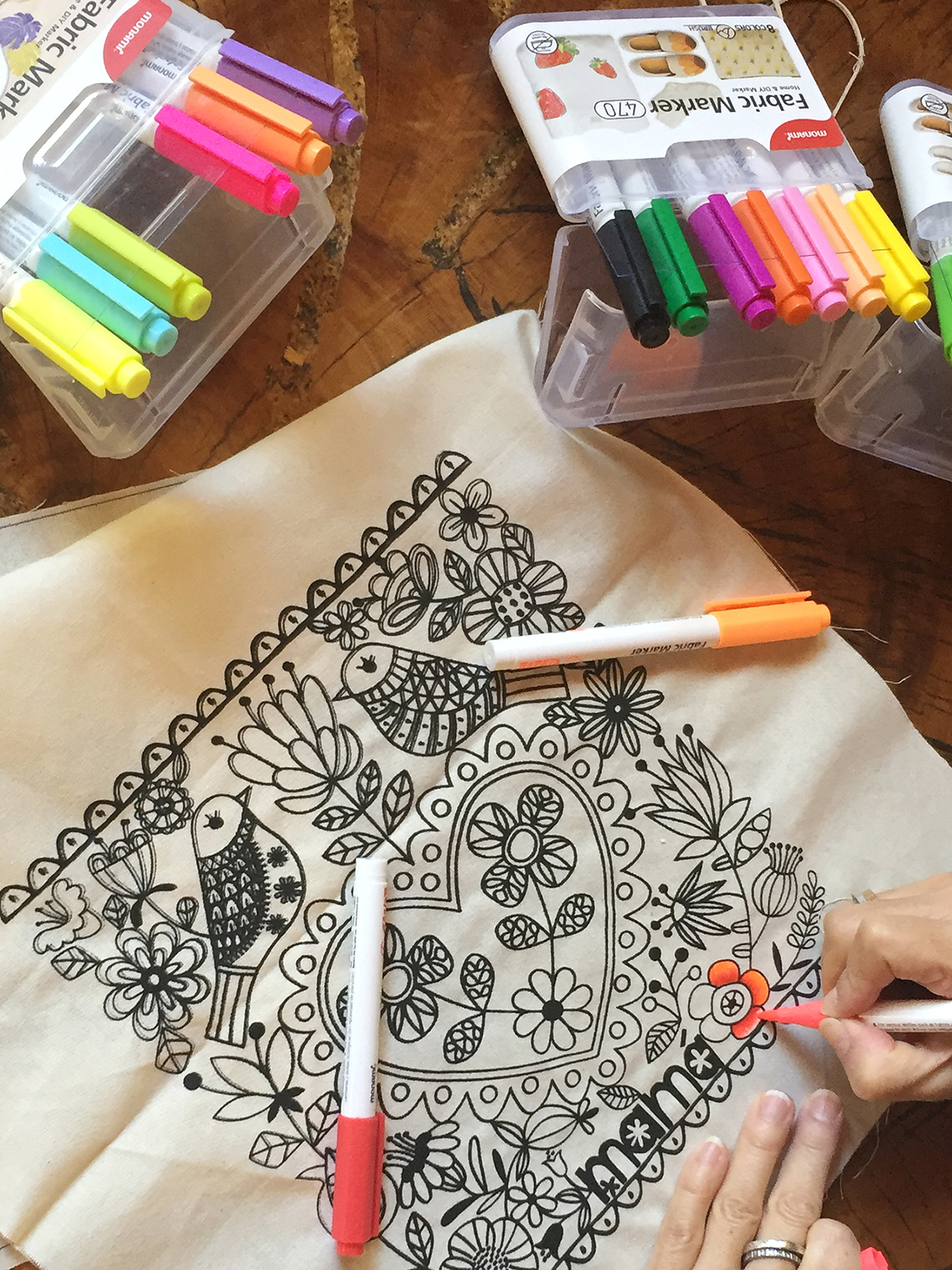 Kit para pintar bolsa tela Mamá impresa en serigrafía 16 colores 2