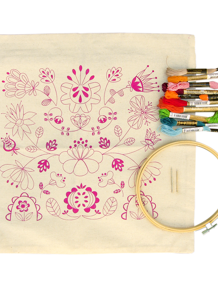 Kit para bordar cojín folk impresa en serigrafía 16 hilos 1