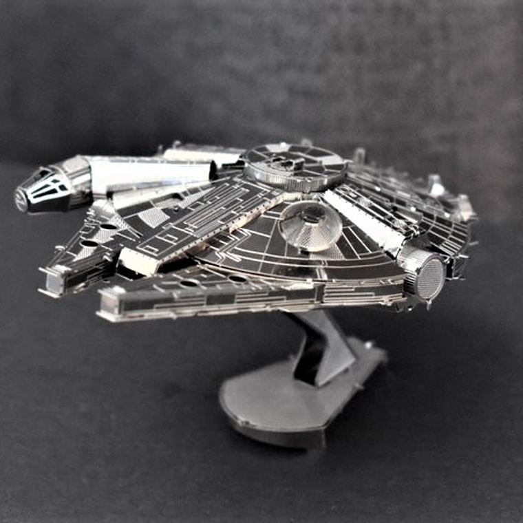 Puzzle Millennium Falcon 3D 2