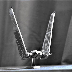 Puzzle Kylo Ren's Command Shuttle 3D