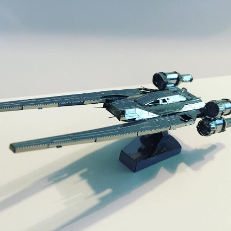 Puzzle U-Wing Fighter 3D 1