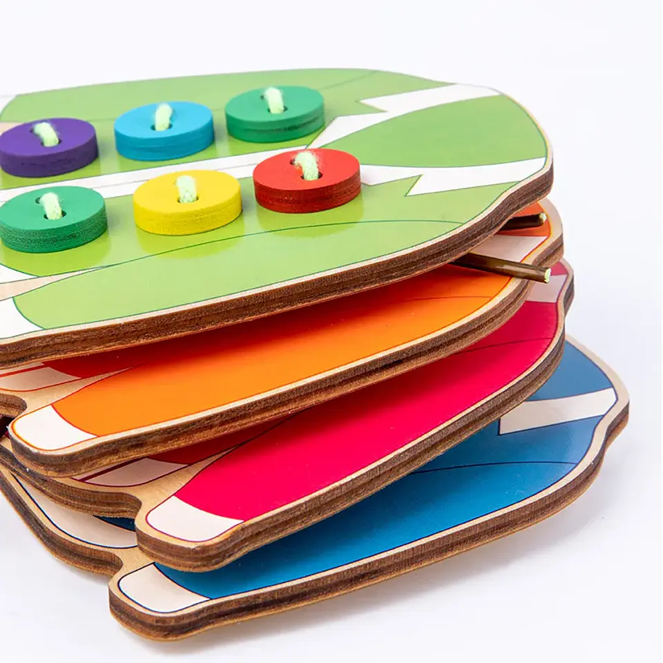JUEGO MONTESSORI APRNDIZAJE HABILIDADES BÁSICAS DE LA VIDA (BOTONES CORDONES) 4