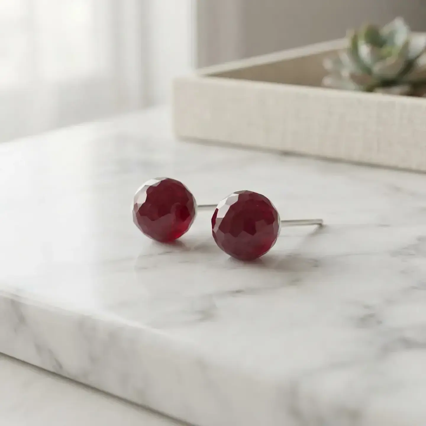 Aros De Tope Plata 925 Con Granate Facetado 1