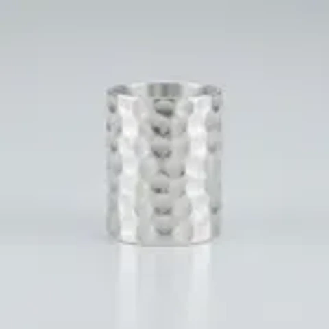 https://www.mercadolibre.cl/anillo-ancho-de-plata-martillado-diseno-faja/up/MLCU4952127394
