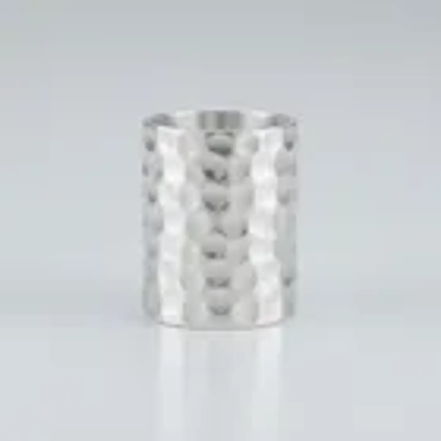 https://www.mercadolibre.cl/anillo-ancho-de-plata-martillado-diseno-faja/up/MLCU4952127394 2
