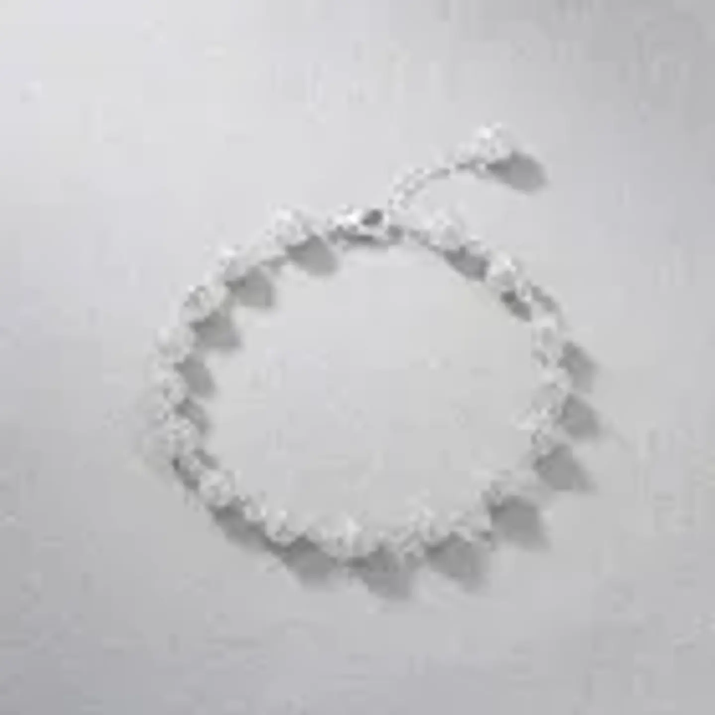 Pulsera Plata Ajustable Con Esferas Caladas Y Filigrana 1