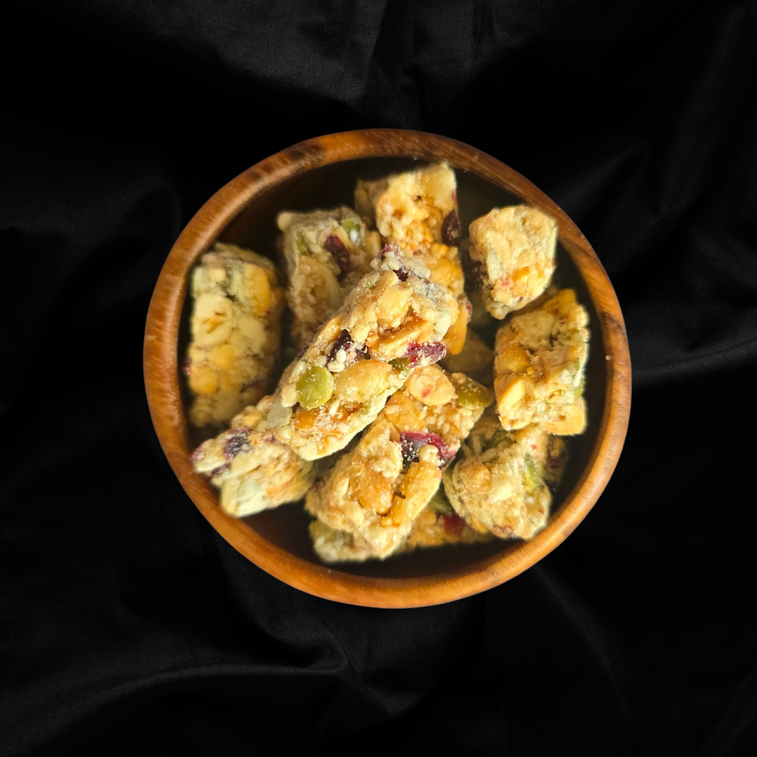 Turron de Mix, Maní, Semillas de Zapallo, Sesamo y Cranberry 250-50 gr. 1