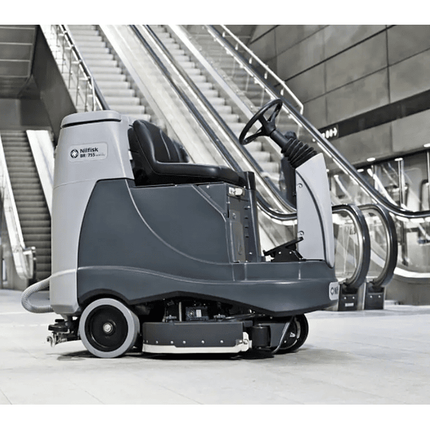 CYBER MONDAY Vacuolavadora Hombre a Bordo Nilfisk BR 855 5