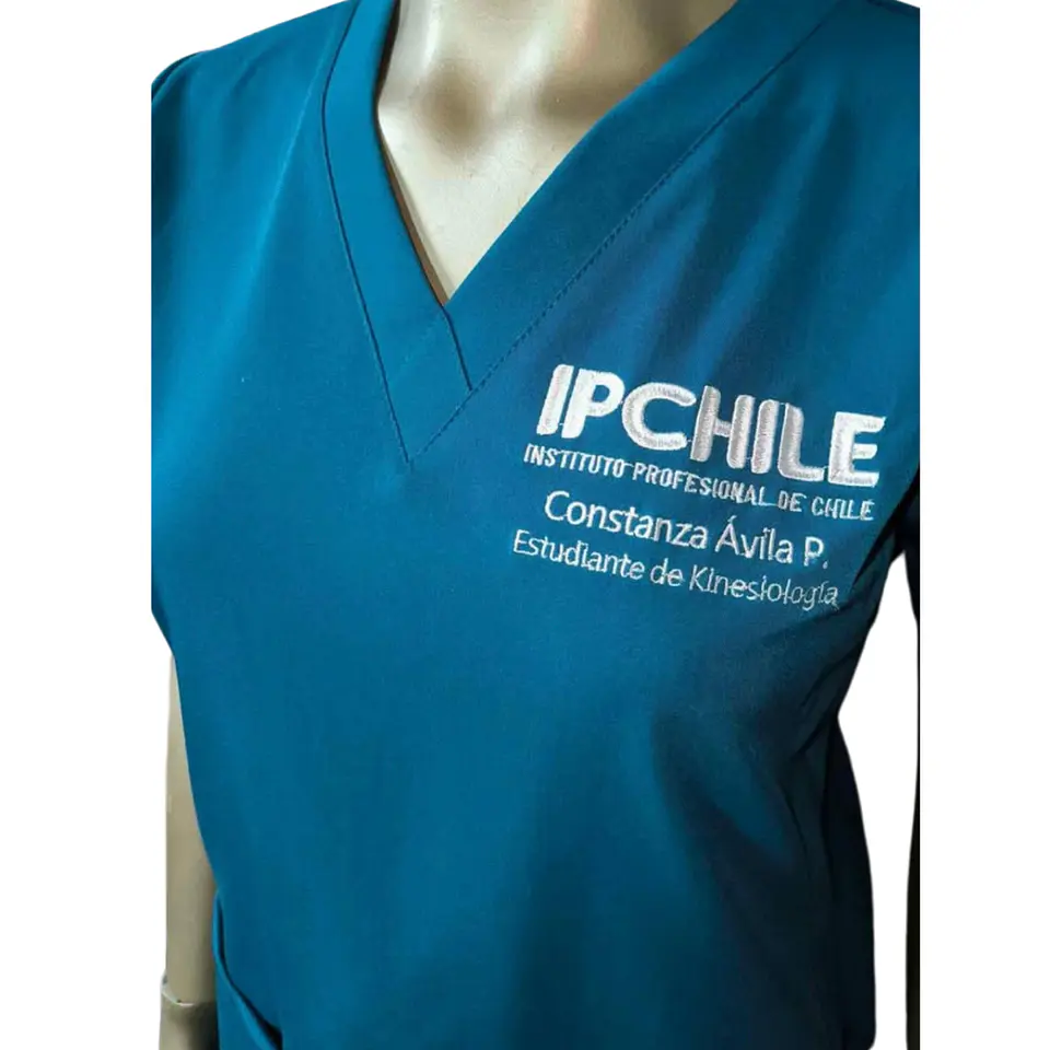 Uniforme Clinico, Kinesiologia IP Chile 3