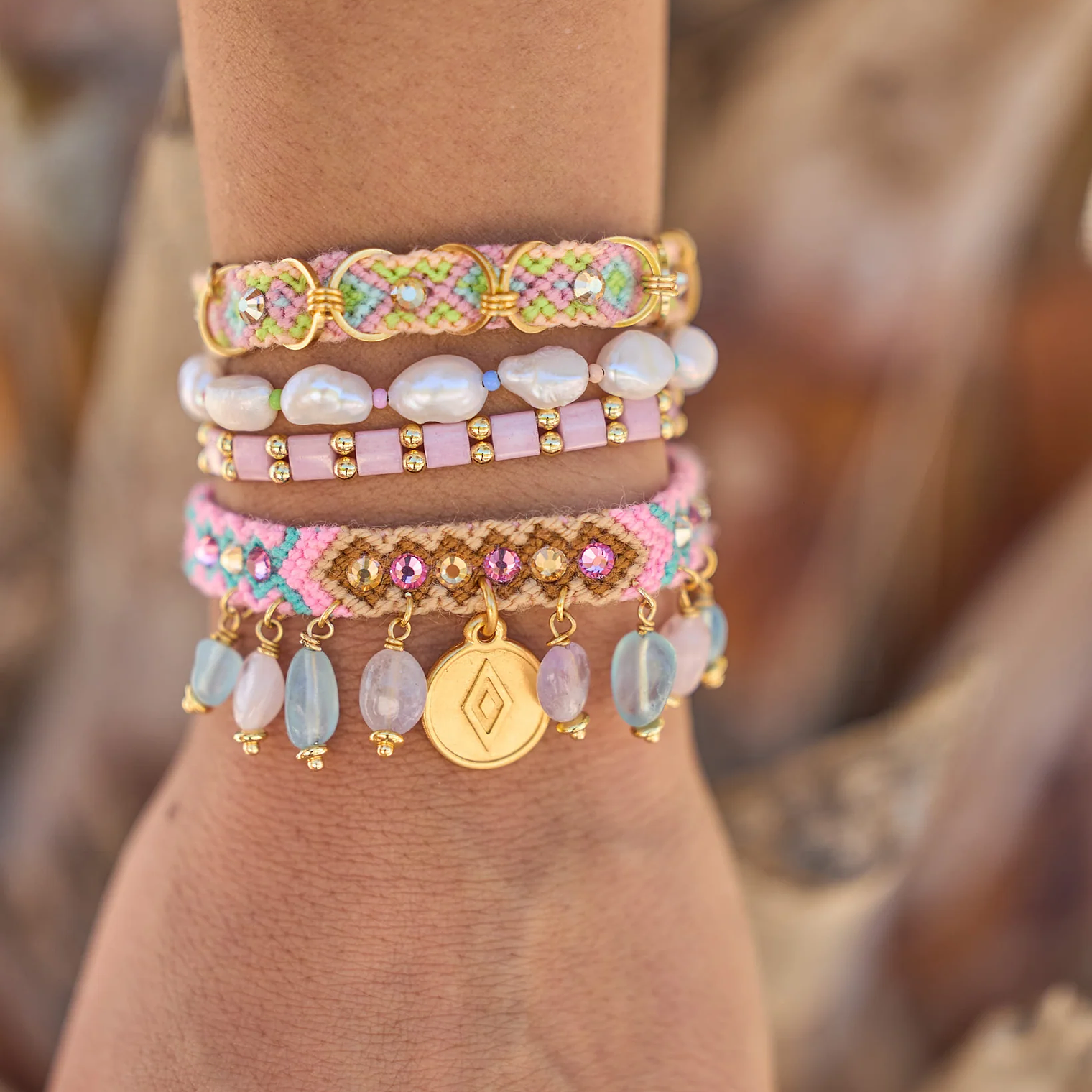 Pulsera Kalepsu Wayuu - Barbie 4