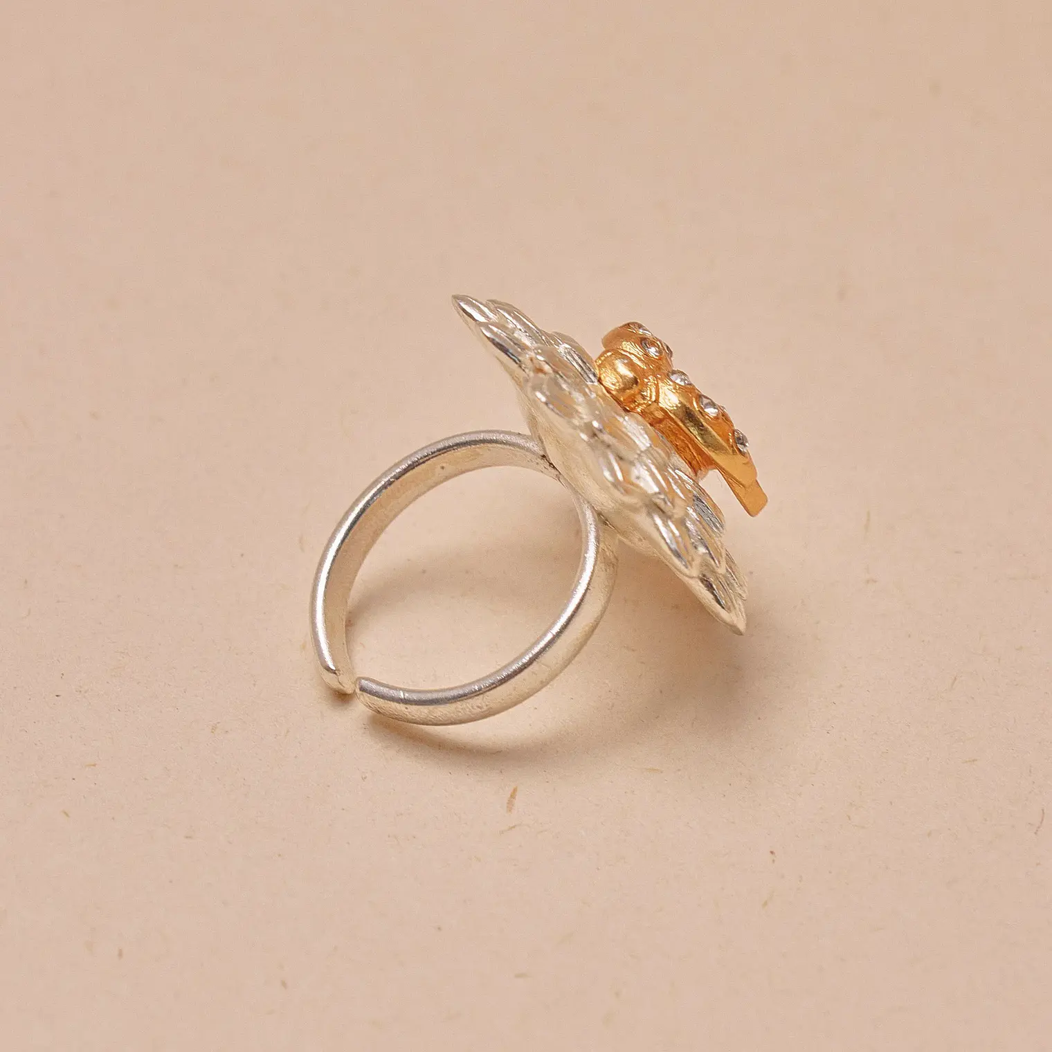 Anillo Crisantemo 4