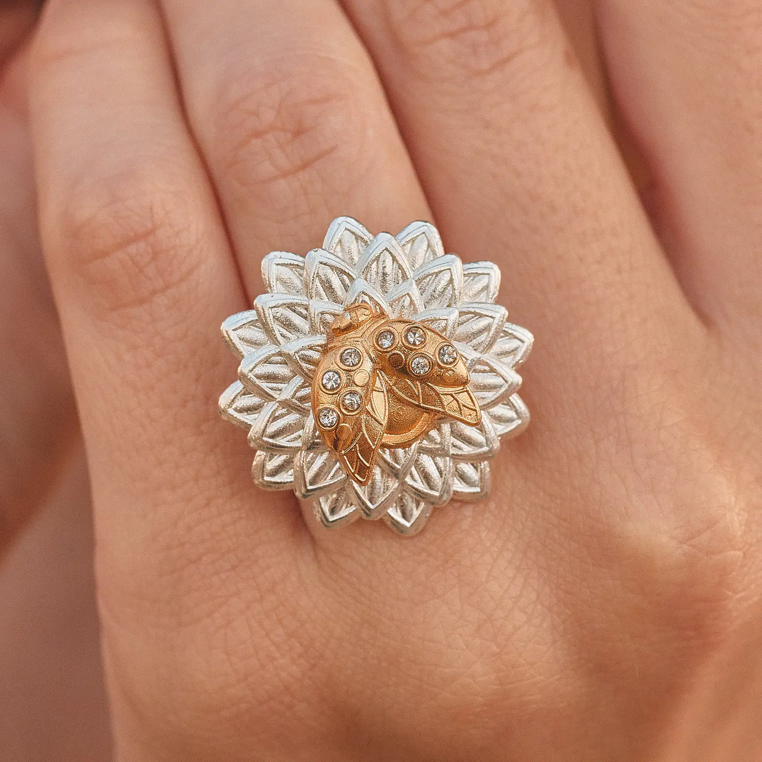 Anillo Crisantemo 6