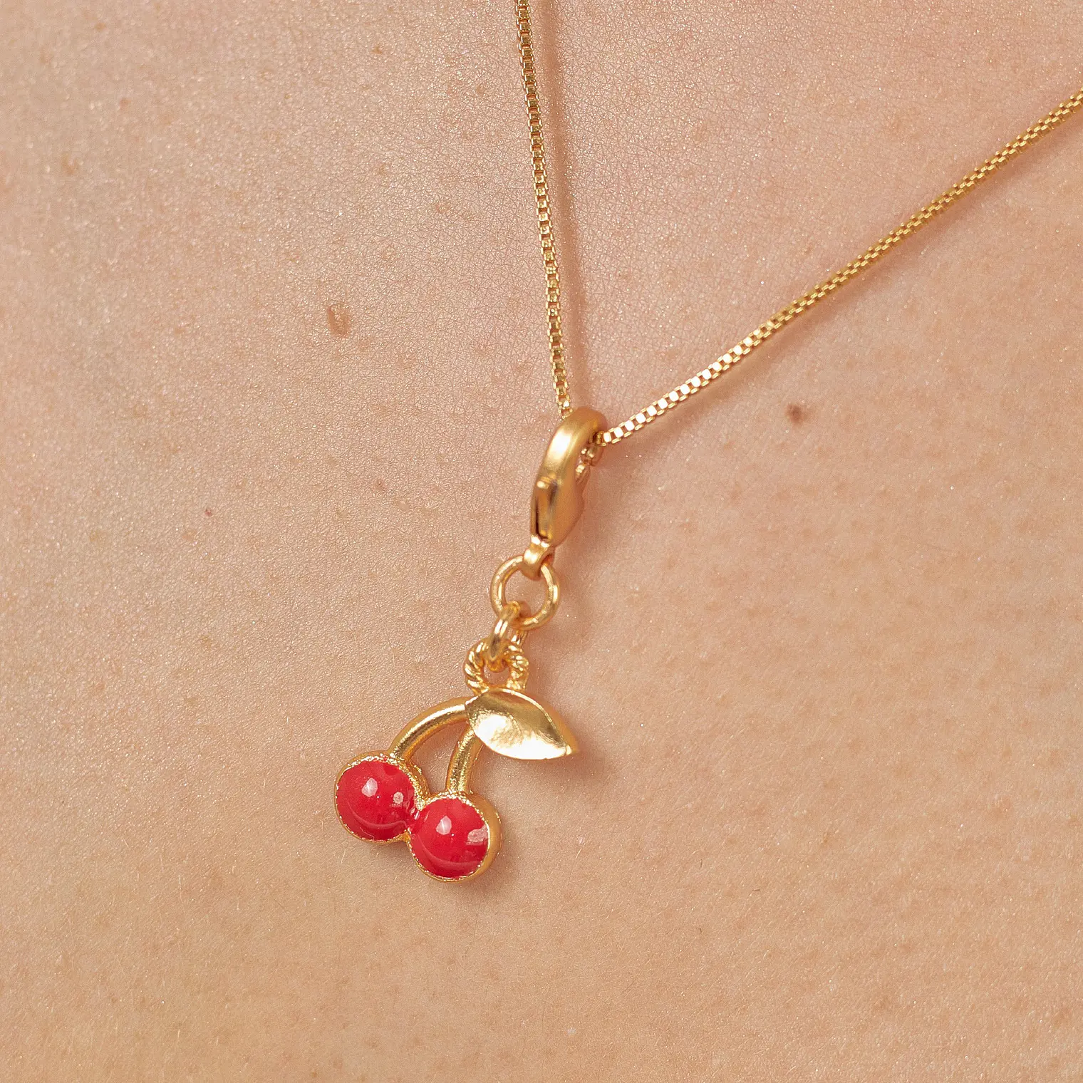 Mini Charm Cherry 2