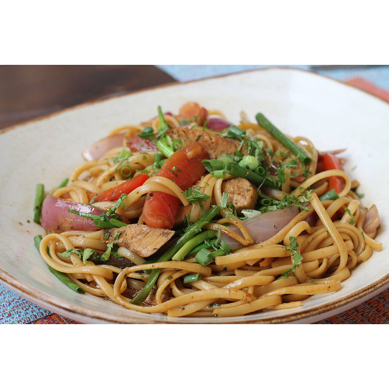 Tallarin Saltado De Pollo 1
