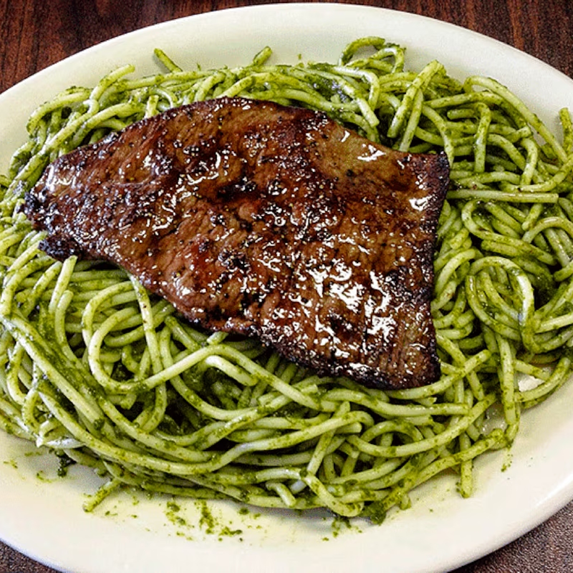 Fettuccine Al Pesto C/ Bistec 1
