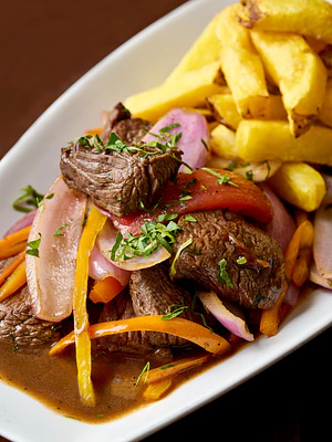 Lomo Saltado