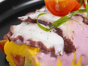 Causa Pulpo al Olivo