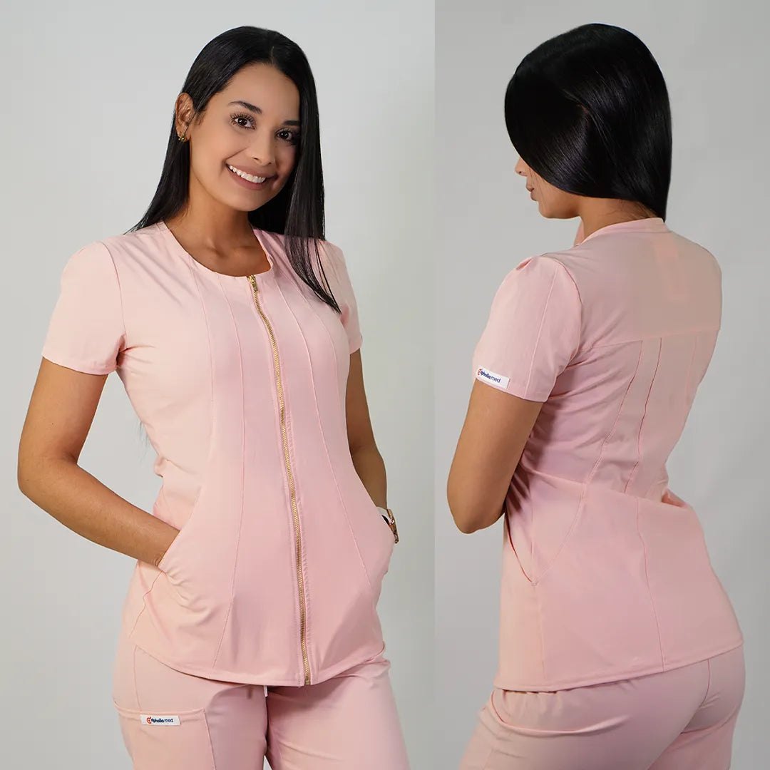 Delantal Antifluidos Mujer Lirio con Cierre Rosa Pastel — libreta de bolsillo para estudiantes de enfermería | Enfermera Rosada (1)