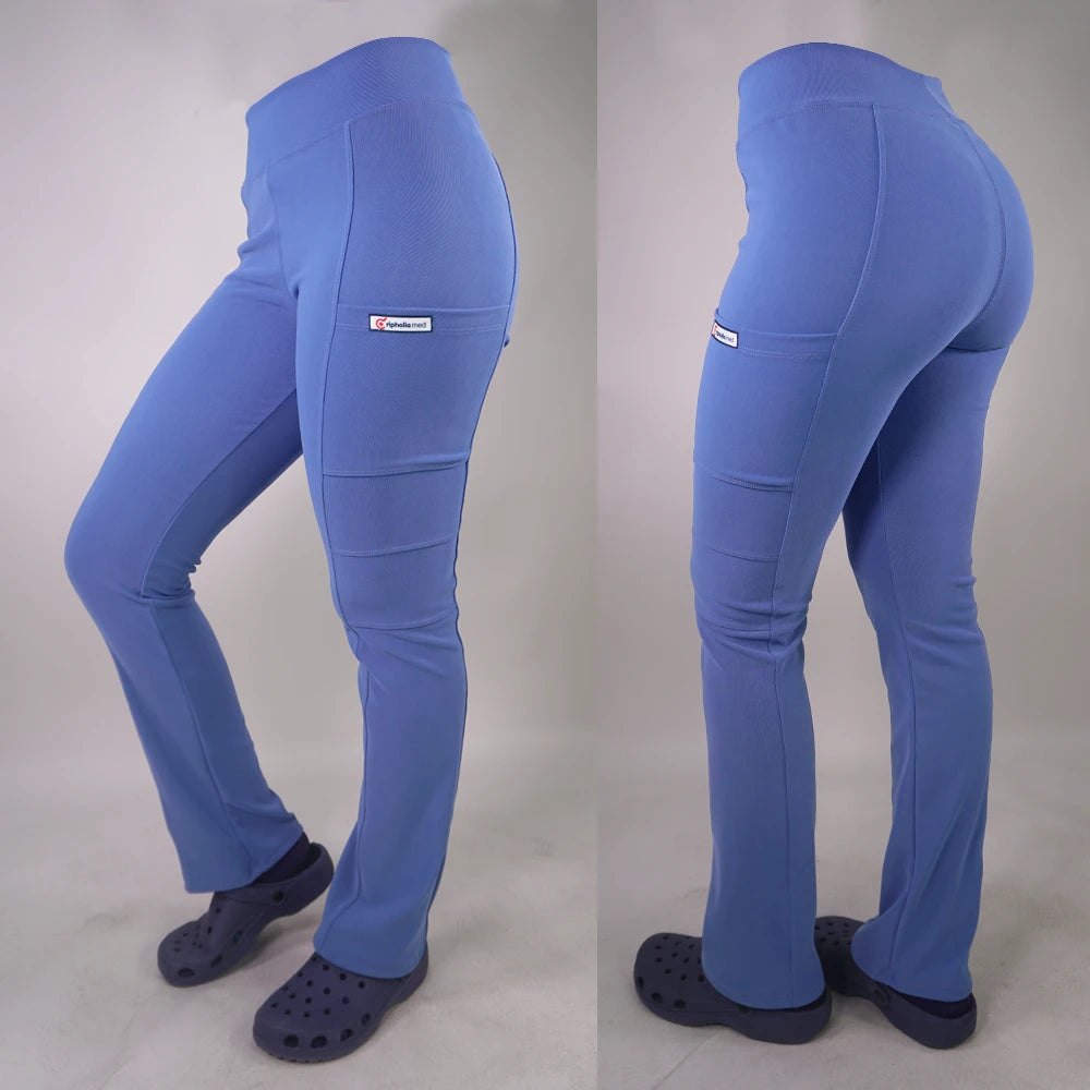Pantalón Clínico Spandex Mujer Celeste 2 — libreta de bolsillo para estudiantes de enfermería | Enfermera Rosada (1)