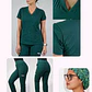 Conjunto Clínico Antifluido Mujer 3 Piezas Violeta Verde Botella - Miniatura 1
