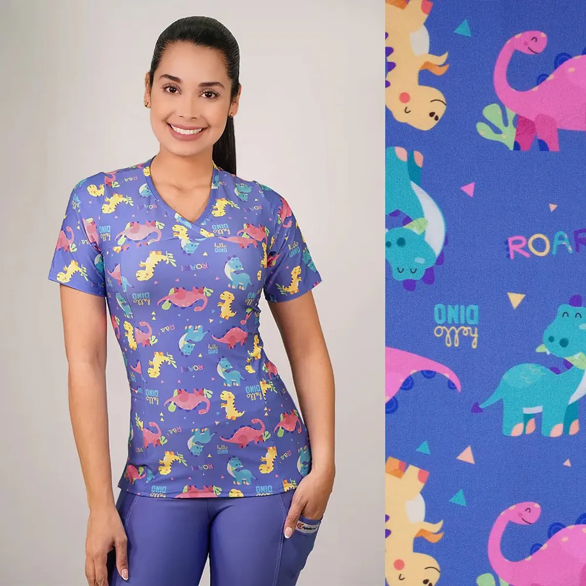 Delantal Elasticado Estampado Mujer Dinosaurios Celeste — libreta de bolsillo para estudiantes de enfermería | Enfermera Rosada (1)