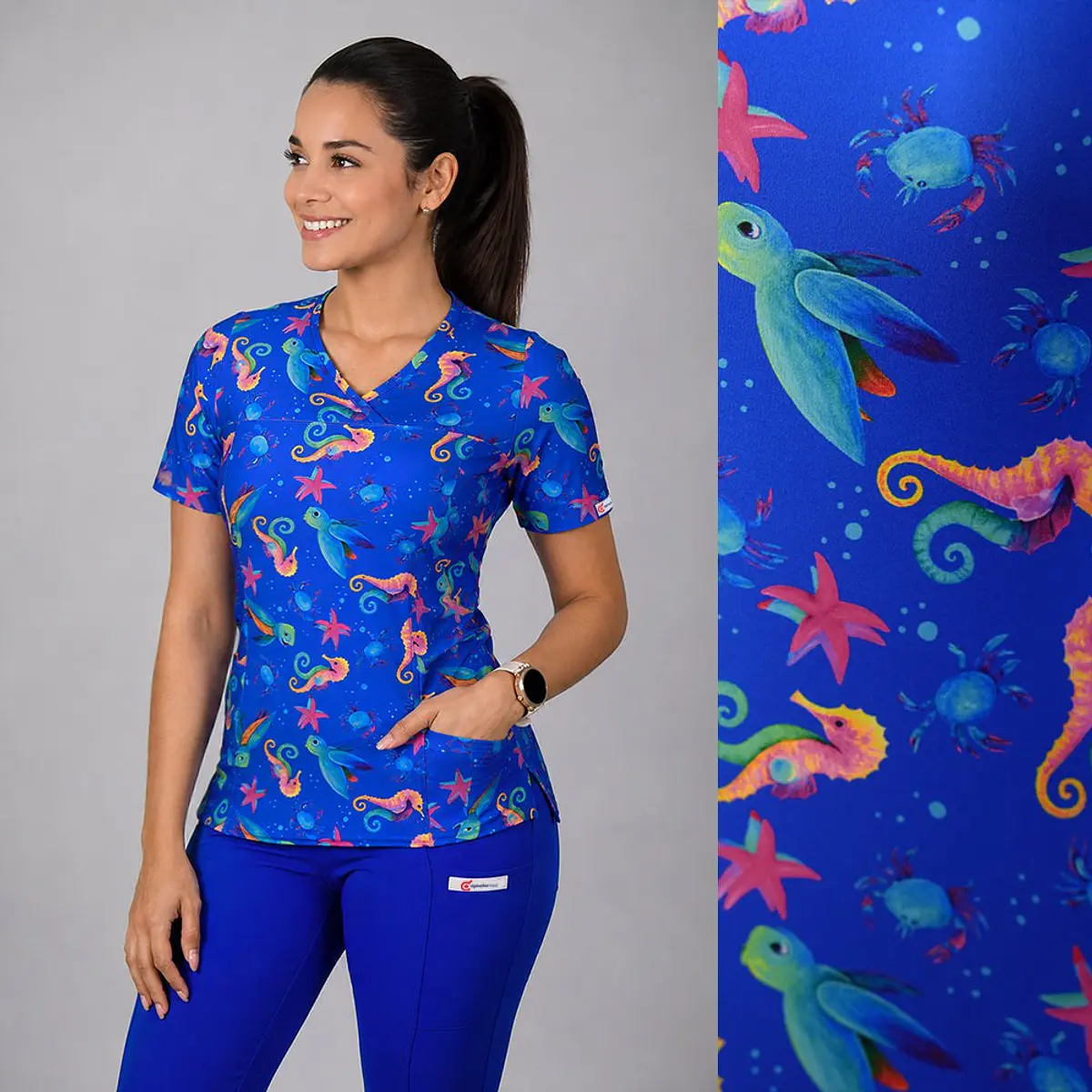 Delantal Elasticado Estampado Mujer Caballitos de Mar Azul Rey — libreta de bolsillo para estudiantes de enfermería | Enfermera Rosada (1)