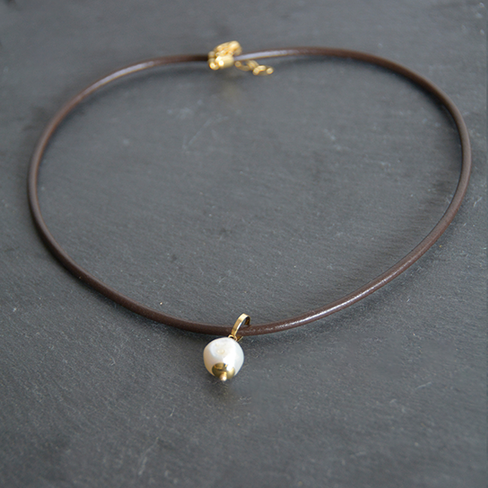 Collar de Cuero Delgado L