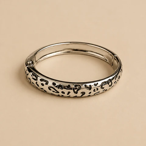 Esclava animal print plateada