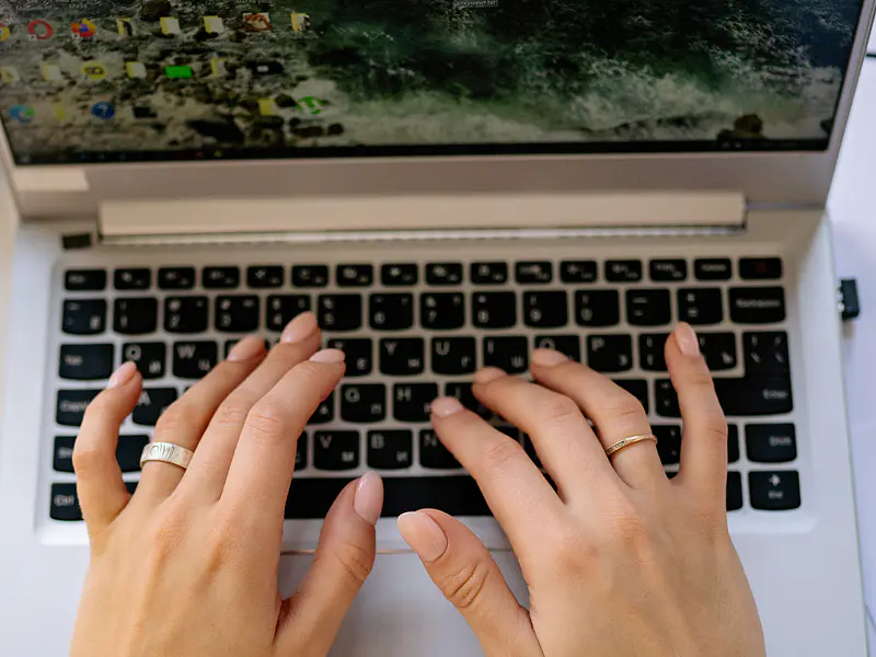 Protege tus ojos de las pantallas