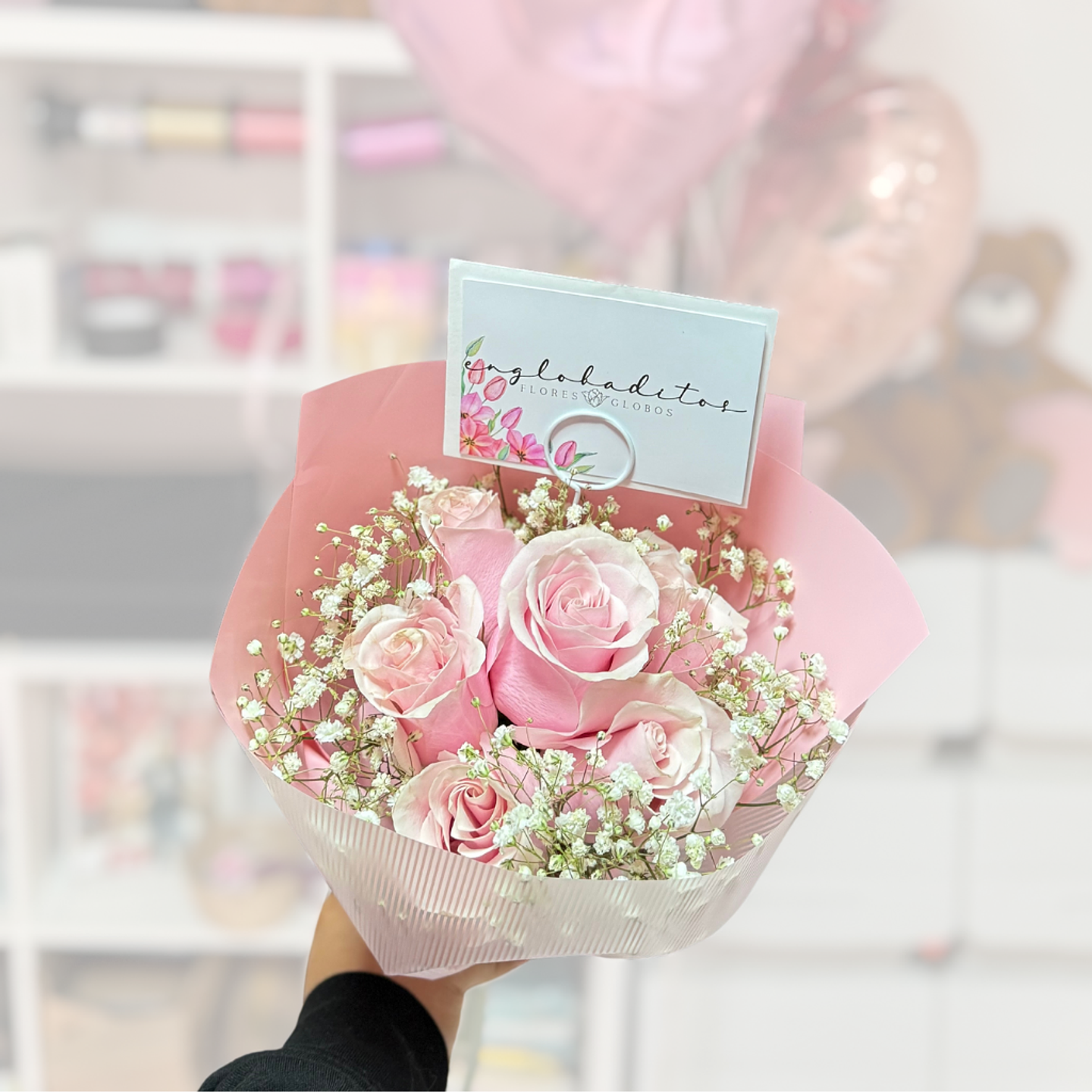 Ramo 6 Rosas y Gypsophila 1