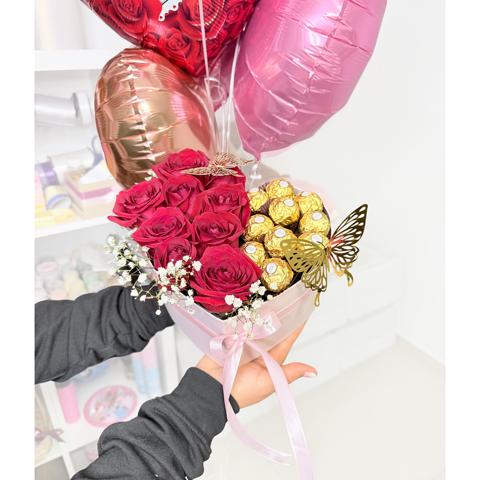 Caja Corazón 9 Rosas y 10 Bombones 1