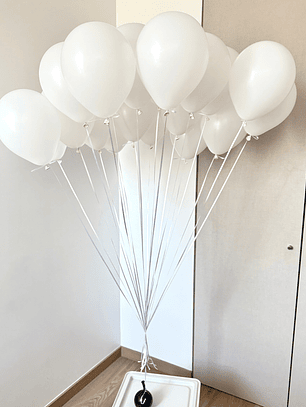 Racimo de globos blancos R9 23cm con Helio