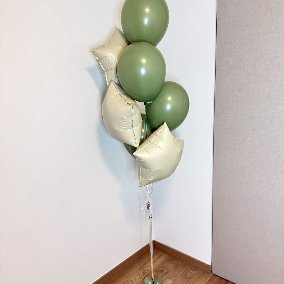 Globo Látex Verde Eucalipto 30cm con Helio 2