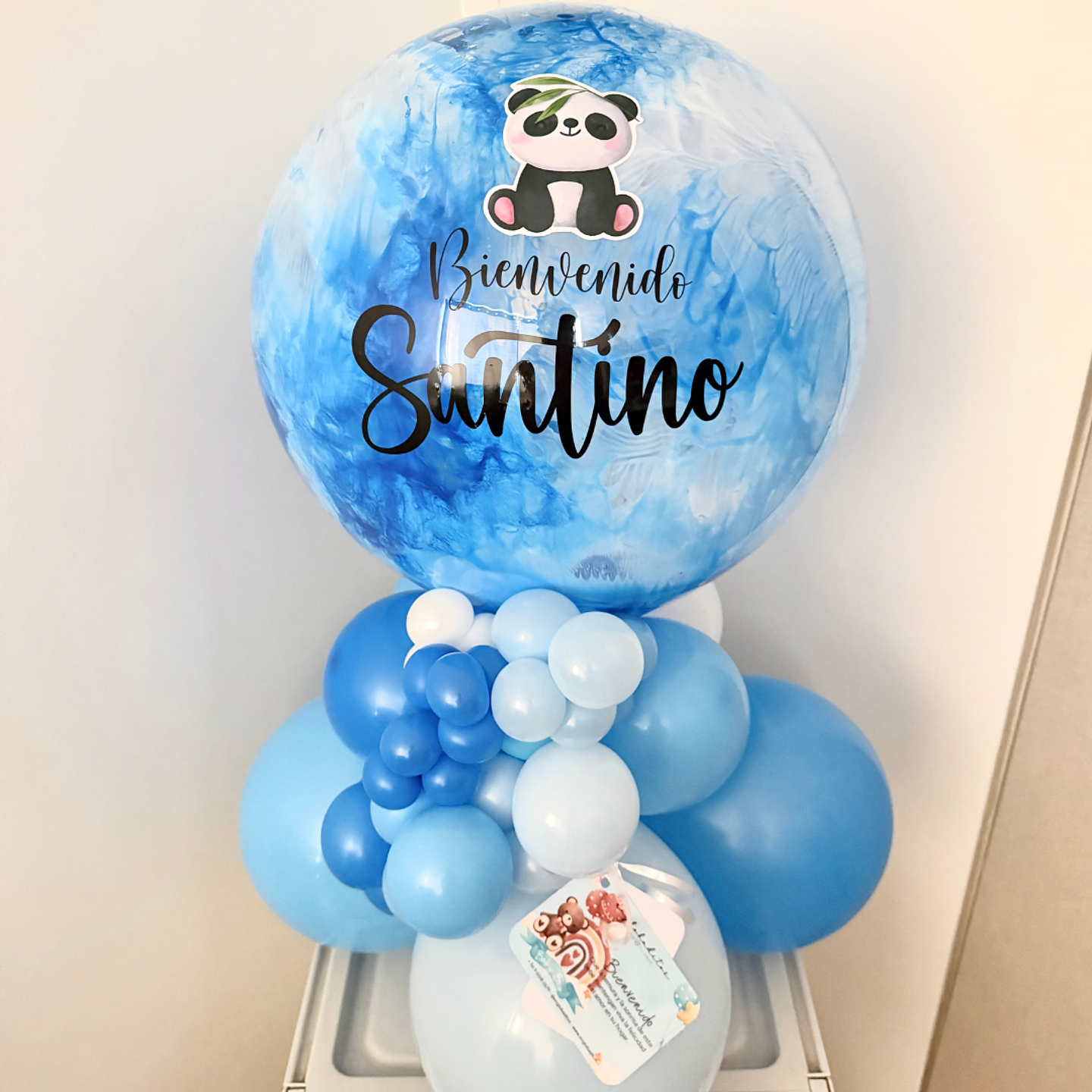 Bouquet de Mesa Personalizado con 2 globos helio 2