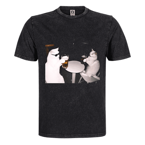 Polera Michis "Salud por eso" - Colección Gatos Meme 🐱🍺