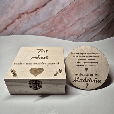 Convite Madrinha - Caixa de Madeira