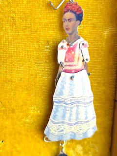 Muñecos articulados de lata