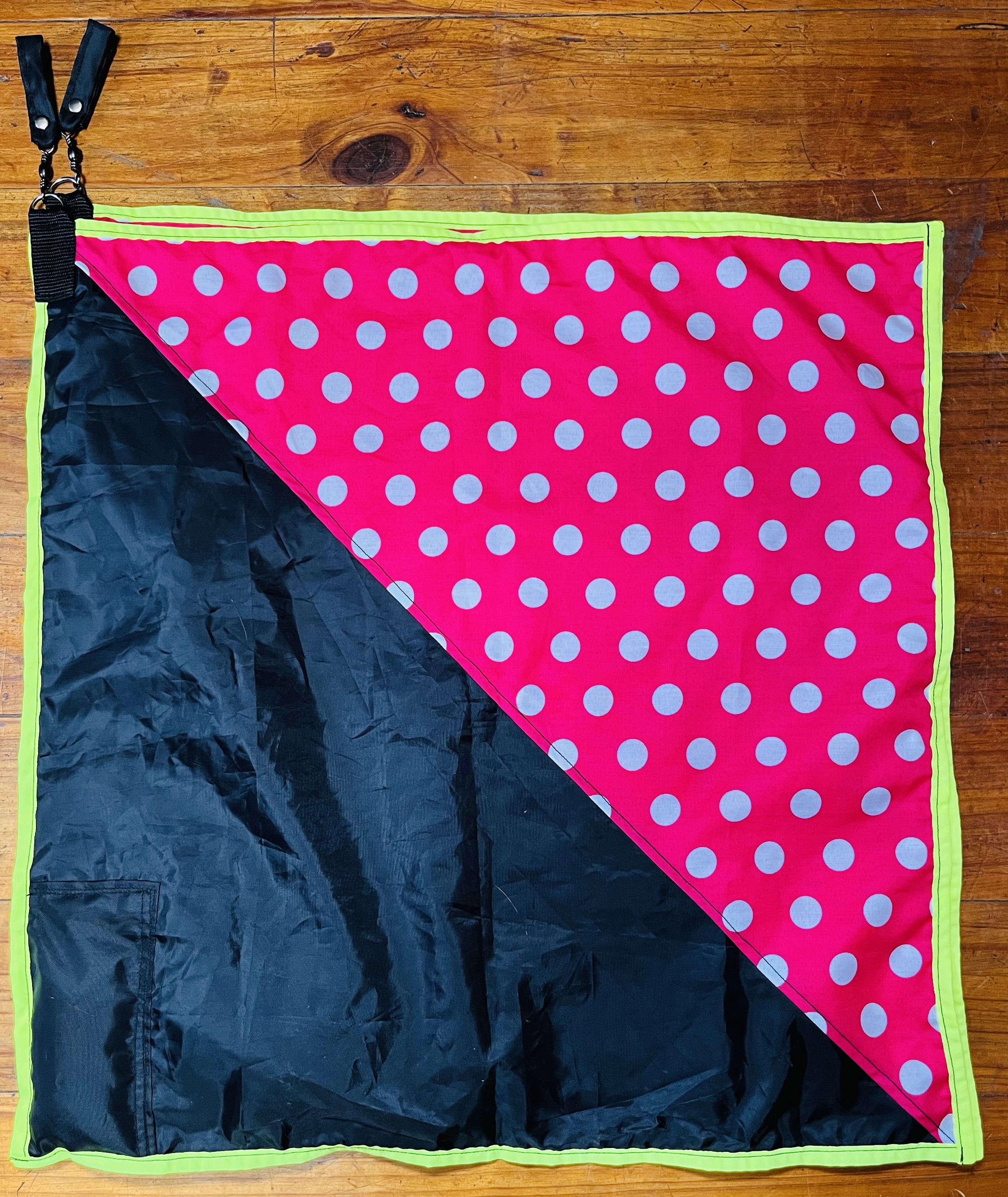 Banderas Lunares Rosado/Negro